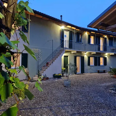 Casa Il Grappolo 3* Momo