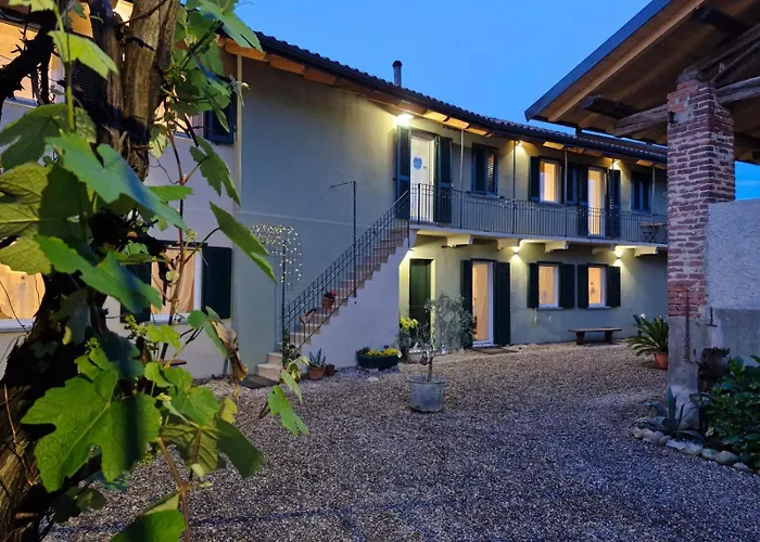 Casa Il Grappolo 3* Momo